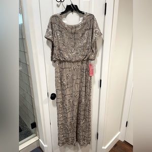 NWT! Dillard’s Alex Evenings size 12 column/sheath dress. Mother of bride/formal